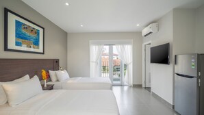 Family Suite Balcony | In-room safe, desk, soundproofing, iron/ironing board (on request) - Parkhill Hotel & Apartment (Ho Chi Minh City)