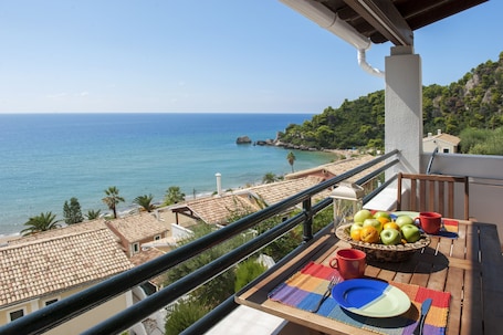 Vista balcone. Glyfada Corfu Houses