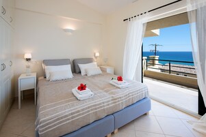 Superior Apartment, 2 Double Beds, Non Smoking, Sea View | Blackout drapes, soundproofing, iron/ironing board, free WiFi