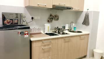Fridge, microwave, dishwasher, electric kettle