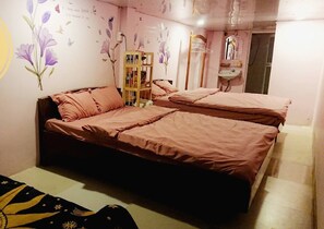 Minibar, blackout drapes, free WiFi, bed sheets - DaLat Inn Homestay (Da Lat)