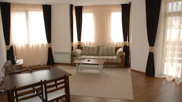 22-inch flat-screen TV with cable channels, plasma TV