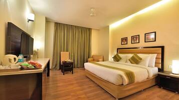 Deluxe Room | Soundproofing, free WiFi, wheelchair access