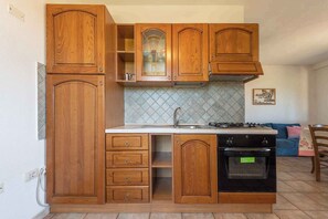 Kühlschrank, Ofen, Herdplatte