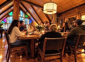 Dining - YOUR PRIVATE POCONO ESCAPE: LAKE, SLOPES, HOT TUB & HOME YOU WON’T WANT TO LEAVE (White Haven TA)