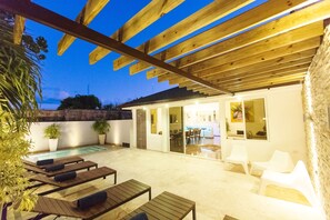 Outdoor dining - Villa IMPERIAL at old Town with pool ★★★★★ (Santo Domingo)