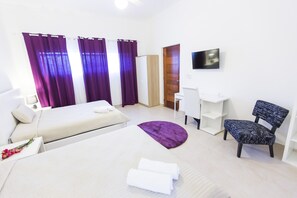 8 bedrooms, in-room safe, iron/ironing board, free WiFi