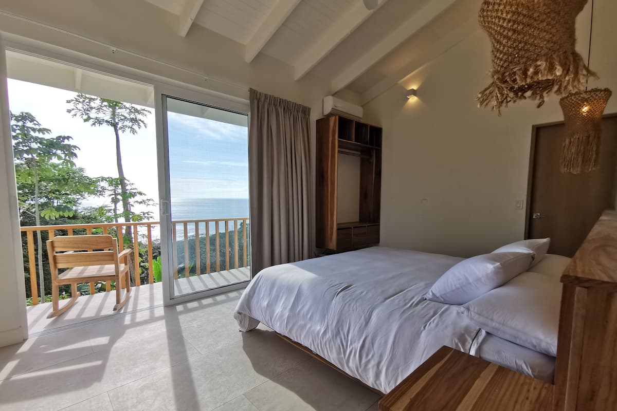 Kamar Mewah, AC, pemandangan pantai | 6 kamar tidur, seprai katun Mesir, dan seprai premium