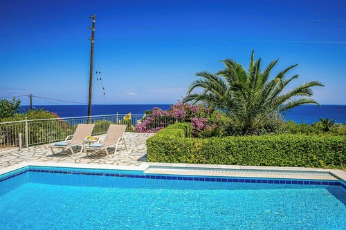 Villa Ventura - Three Bedroom Villa, Sleeps 6