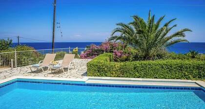 Villa Ventura - Three Bedroom Villa, Sleeps 6