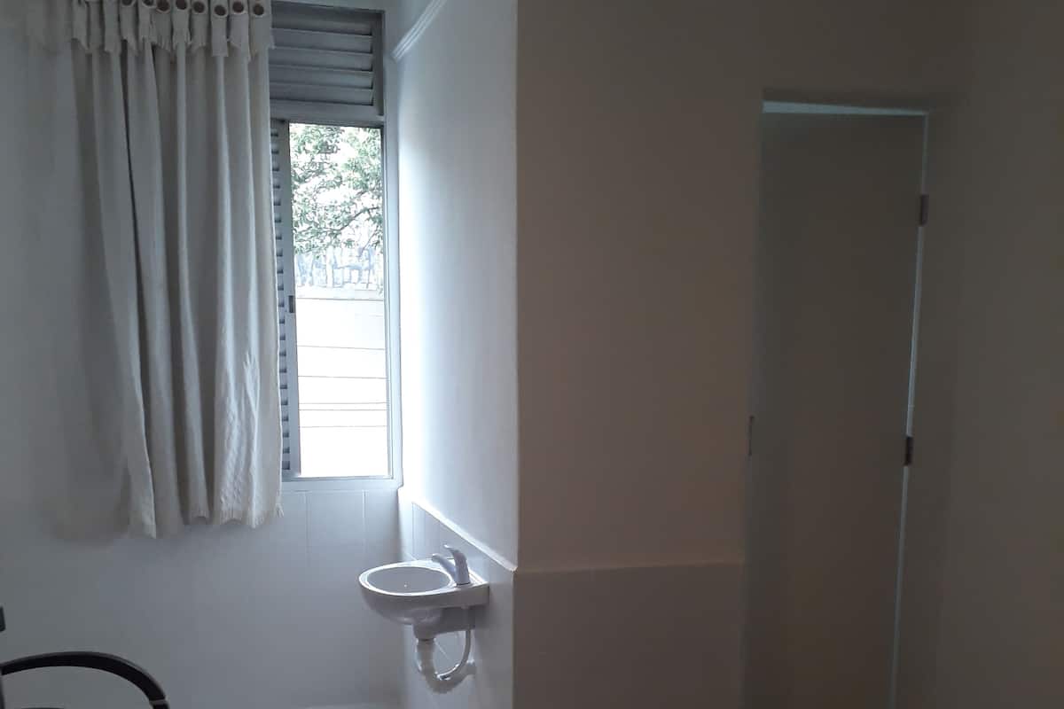 Economy Double Room, 1 Double Bed, Non Smoking | Room amenity