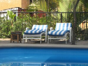 Outdoor pool - Hotel Teocalli (Tepoztlán)