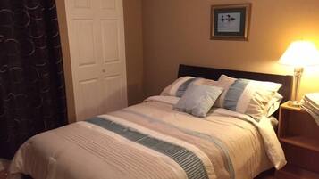 Family House, Multiple Beds, Non Smoking, Garden View | Individually decorated, individually furnished, blackout curtains