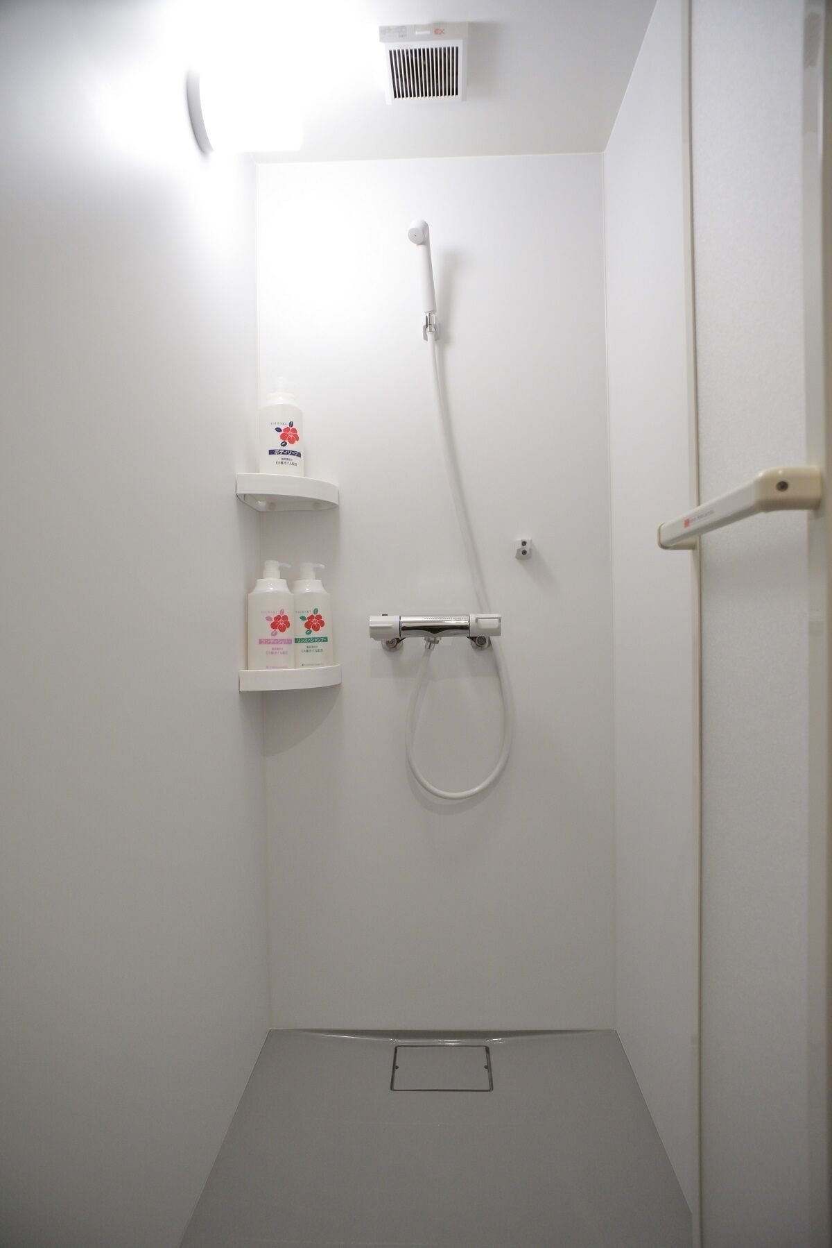 Photo - JAM HOSTEL Hakata Station Front