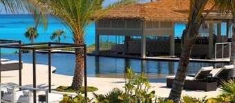 Privat og bortgjemt Beachfront House på øde rosa sandstrand