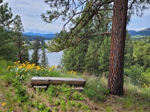 Property grounds - Spirit of Curlew Lake (Republic)