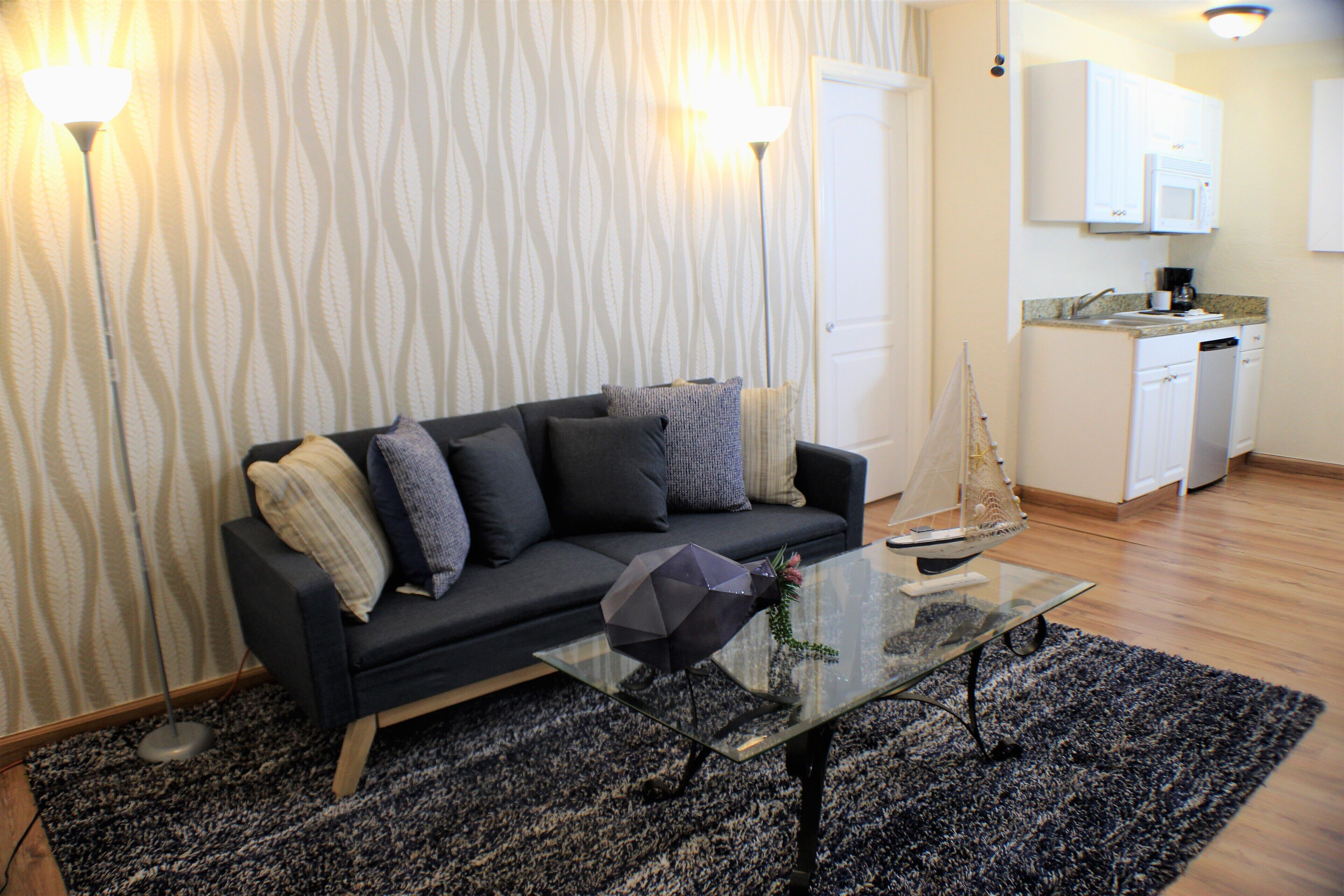 ★Bright and stylish! Hidden Gem of Tampa Bay★