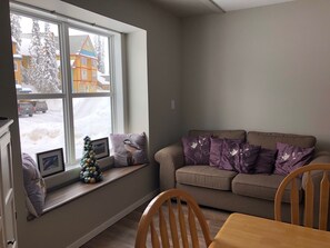 TV, fireplace - Private suite with  semi-private hot tub, and BBQ - pet friendly too! (Silver Star Mountain)