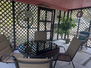Outdoor dining