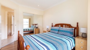 3 bedrooms, iron/ironing board