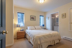 4 Schlafzimmer, Bügeleisen/Bügelbrett, kostenloses WLAN, Bettwäsche