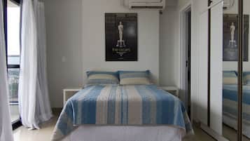 1 quarto, acesso à internet, roupa de cama