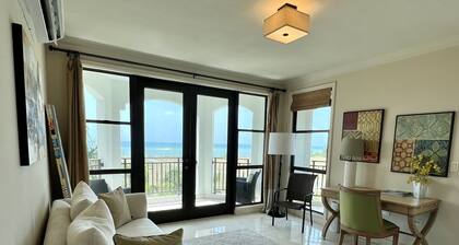Views! Views! Penthouse with Membership Golfing, Beach, Pool and 2 Carts