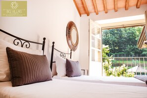 4 slaapkamers, een strijkplank/strijkijzer, wifi, beddengoed