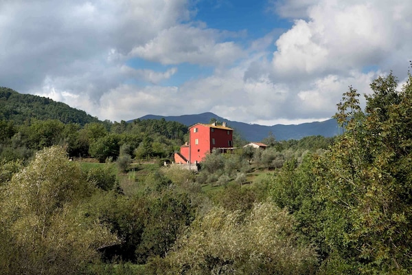 Casa A Corte proudly stands on a ridge with 360degree panoramic views