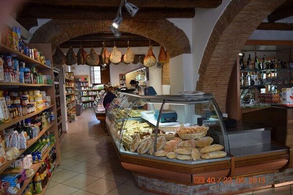 Gift shop