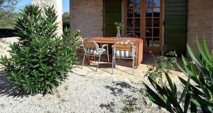 Stone cottage in tranquil village location, 5km from Porec