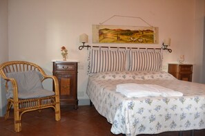 3 bedrooms, iron/ironing board, WiFi, bed sheets - Villa with Private Pool in the Chianti just a few kilometers from the town of San Gimignano (SAN GIMIGNANO)