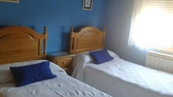 5 bedrooms, free WiFi, bed sheets