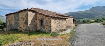Self catering Las Chorreras for 9 people GREDOS (Avila)