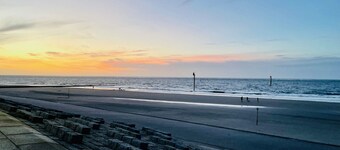 Luxe vakantiewoning centraal gelegen en dicht bij het strand. Wi-Fi gratis.