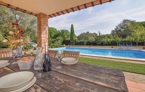 Gorgeous home in Orbetello -GR-