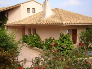 Exterior - Villa on a hill with exceptional view over the sea, lots of charm (Bastia)