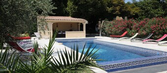 19th Century Provencal Bastide with pool