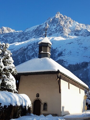 Chamonix - Mont Blanc QUIET INDEPENDENT CHALET FOR 2 TO 6 PEOPLE