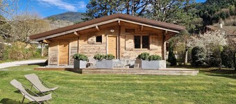 Deux chalets cosy au calme
Vue montagne, proche Annecy & Aravis