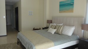 3 bedrooms, in-room safe, iron/ironing board, free WiFi - 3 bedroom ocean view condo located on Eagle Beach (Eagle Beach, Oranjestad-West)