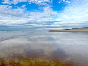 Plage à proximité, chaises longues