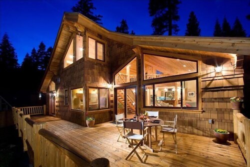 Award-winning Alpine Lodge; Romantic Executive Estate