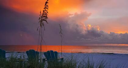 Dunes, Daisies, Surf, Sand, Sunsets...Historic BUTLERHOUSE, Pass-a-Grille