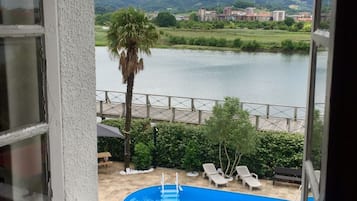 Piscine extérieure, piscine chauffée