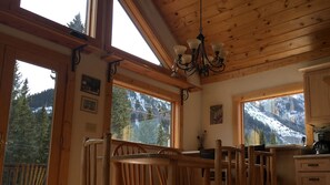 Dining - Cooke City Mountain House. Beautiful Views! 4 Miles to Yellowstone. WiFi, HDTV. (Cooke City)