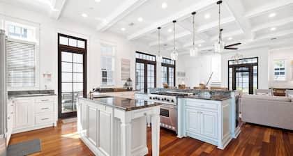 Madison Cottage, South of 30-A in Rosemary Beach. Close to Beach, Pool and Shoppes.