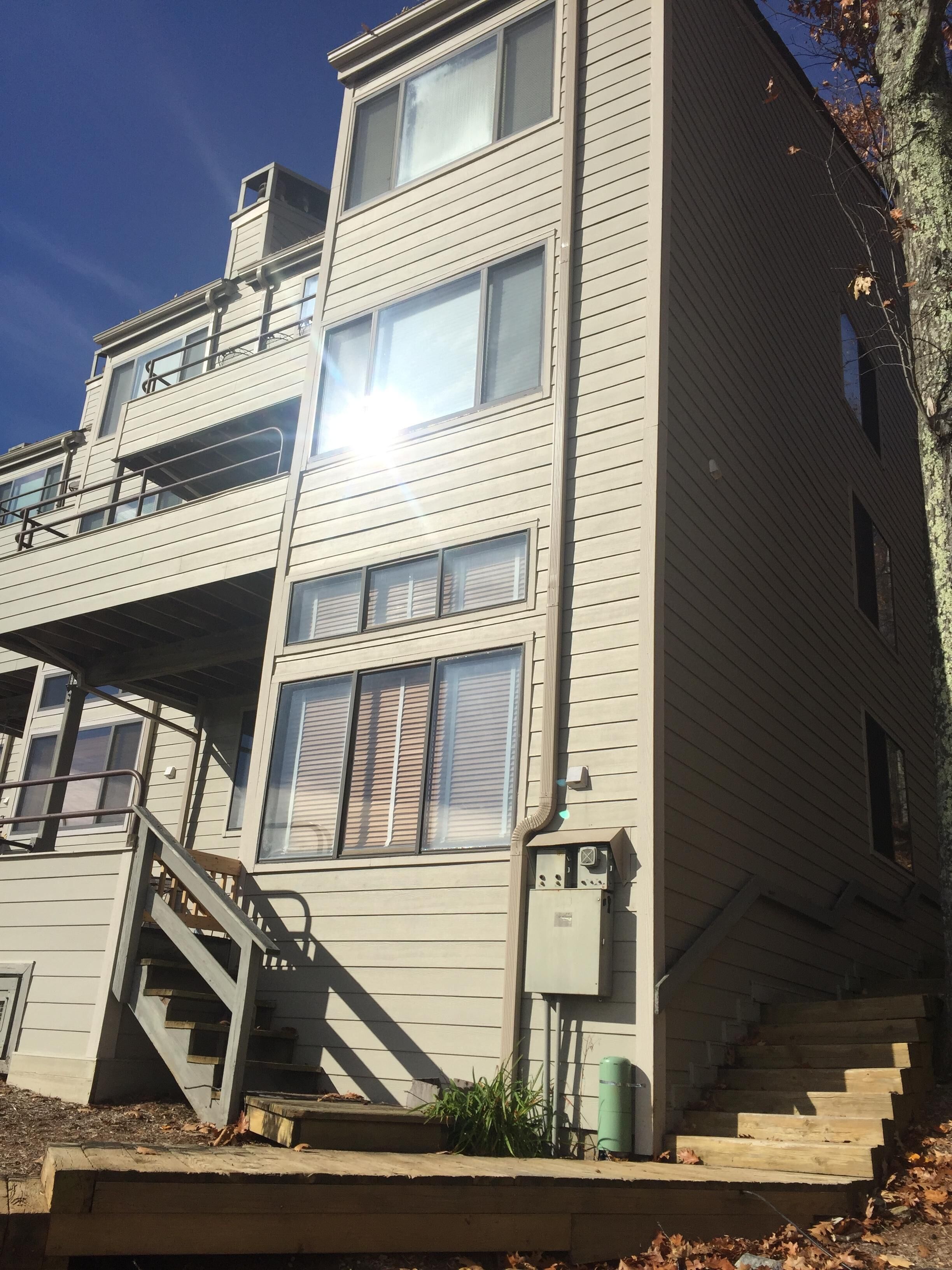 Best Location! Ski In / Ski Out - 1st Floor- Slopeside Dobie Condo; WIFI