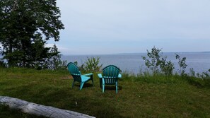 Property grounds - Maine Historic Oceanfront property - Near Camden - Family Friendly (Lincolnville)