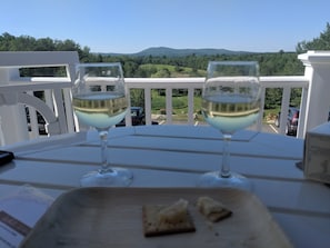 Outdoor dining - Maine Historic Oceanfront property - Near Camden - Family Friendly (Lincolnville)